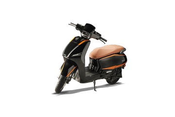 ADMS Phantom vs CFMoto 650MT - Compare Prices, Specs, Features