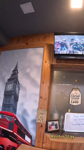 RentZay on Instagram: "Cafe for SALE & RENT 160sqft Shop 2 table 5 small chair 5 long chairs 1 Ac ( 1.5 ton ) with stabilizer 4 Camera's 1 TV 2 Freezer ( blue star) Chimney Double Fryer ( each 6ltr ) Sandwich Grill Weighing Machine Billing Machine Blender ( JTC ) Micro oven Momos,corn Steamer Induction Advance -₹ 50000 Rent -₹ 6100 #realestate #cafe #shopforsale #rentnstay #rentalproperty #propertyforsale"