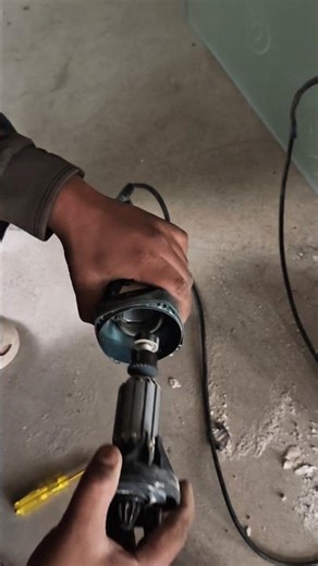 Abbhi thik karke detahu 🤓🤑Grinder repairing #newrelease #electrical#viral #youtuber #fyp#boschtools