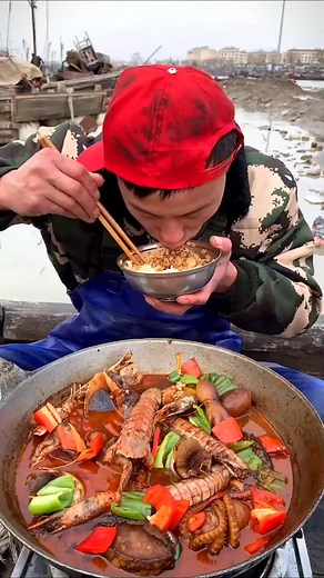 730K views · 10K reactions | ASMR Eating Show Seafood Boil咽 #sea #seafood #seafoodboil #ftb #yfp #eating #eatingshow #food #asmr #foodie #cooking #viralreels #facebookreels #shorts | X.Seafood | Facebook