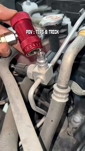 Roni Subagio on Instagram: "How to install quick coupler adapter AC with this method, is very easy 🧑🏻‍🔧 #Mechanic #mechaniclife #fyp #Reels #Tips"
