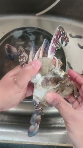 blue crab cleaning| How to clean crab| Crabcleaning at home| Crab cleaning| # easynsimplecooking7675