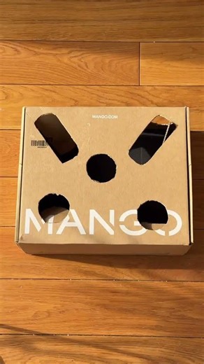 DIY: How to make a cat nail file box from cardboard? Easy, your fluffy friend will love that. #diy