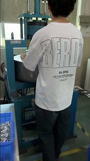 Instant Magnetization : Watch How Magnets Gain Power in Seconds