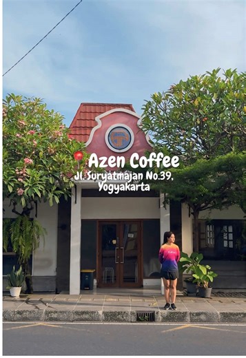kalian tim abis lari pulang, atau abis lari ngopi nih? @zona.azen #malioboro #cafejogja #runners #laridijogja #placetogojogja