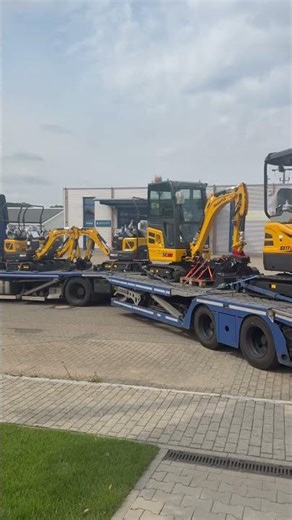 Bagger2go #bagger #minibagger #transport #shantui #liebherr #caterpillar #baustelle #youtubeshorts