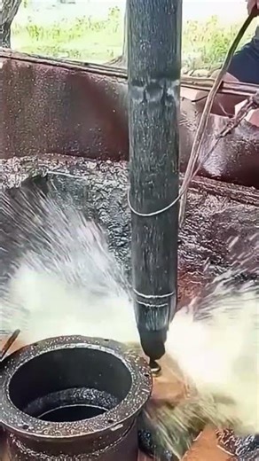 This Manual Pump Still Pulls Oil From the Earth