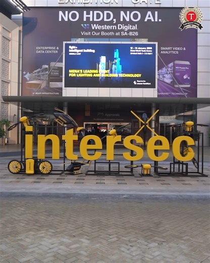 Day One at #Intersec2026 was a huge success! We had the honor of welcoming His Highness Sheikh Mansoor bin Mohammed bin Rashid Al Maktoum once again as our very first visitor. Our CEO, Rabie Atieh, gave an exclusive demonstration of our cutting-edge Control Room to His Highness and other guests. A special shout-out to Waqas Shaukat Khan, Transguard Security Supervisor, who was recognized by SIRA for setting new standards of excellence in the Efficiency category at the Security Professionalism an