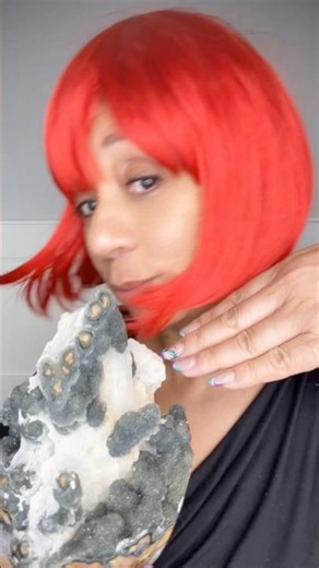 Reasons why to get a BOB and CRYSTALS... cuz you look fly #crystalshop #funny #crystals #bobhaircut