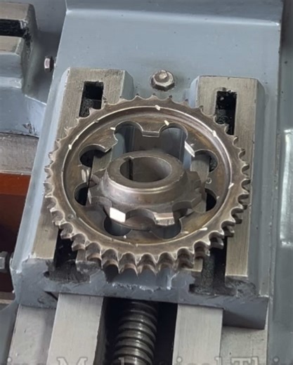 Repairing the ultimate broken ring Engine Gear by using Iron Plate #mechanic #bulldozer #repair #broken #lathe