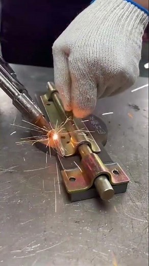 2000W Portable Laser Welding Machine for Metal Processing