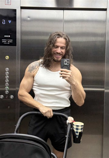 Od srca savet iz iskustva! Menjaj se zbog sebe ne zbog drugih a pogotovo ne zbog/posle praznika. Postuj sebe i svoje zdravlje vise nego praznike.