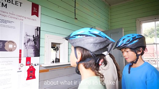 🚲 Family adventures are better on the Otago Central Rail Trail! Nothing beats quality time together — and our latest video proves just how easy, fun, and unforgettable a family journey on the Rail Trail can be. From breezy rides through big Central Otago landscapes… to stopping for ice creams, bakery treats, and hearty country meals… to discovering historic sites, friendly towns, and little surprises along the way — the Rail Trail is made for families and groups who want an adventure everyone c