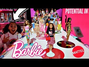 Barbie & Ken Dolls Fashion Show Party | Toys AndMe Presents - Videos For Kids