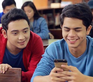 'Yung hinanap mo pa sa Google, katabi mo lang pala! Iba talaga kayo, Shehyee at Kokoy! Dagdagan ang saya with GOOGLE2: http://bit.ly/TM-Net2 #LahatKasamaSaSaya | TM Tambayan