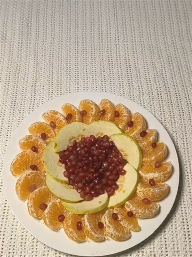Decorating a Fruit Plate for Ramzan