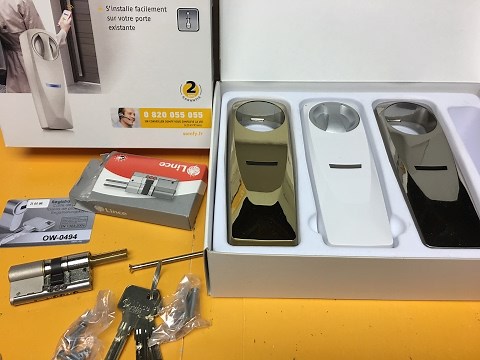 Somfy Serrure connectée, lecteur de badge, passerelle internet