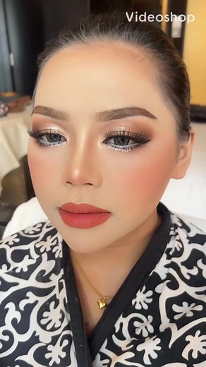 Elegant Dinner Makeup Class in Bangi - Book Now!