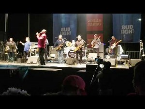 Tower of Power - So Very Hard To Go - Live