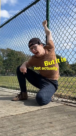 Chest, Bicep and Front Delt flexibility combine to create some freaky moves! Deep dips 30 reps, Chest/Bicep stretch 30 seconds. Also I have a free shoulder booky ;) Stay Flexy! #stayflexy #movementbydavid | Movementbydavid