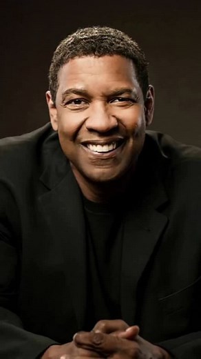 ‎رسانه آمانج مگ | Amanj Mag Media‎ on Instagram‎: "🎬 The Equalizer 2 ⭐️ IMDb: 6,7 _______________________________ دوبله فیلم اکولایزر ۲ با صدای : ژرژ پطروسی : @george.petrossi _______________________________ داستان فیلم: ‎داستان مردی به نام رابرت مک‌کال است که در اجرای عدالت چه برای ثروتمندان و چه مظلومان هیچ ترسی از خود نشان نمی‌دهد، اما با کسی مواجه می‌شود که حاضر است زندگی خودش را برای او به خطر اندازد ______________________________ #دنزل_واشنگتن #دنزل_واشینگتن #اکولایز #سینمایی #سینمایی_خار