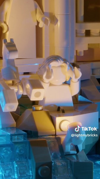 Preorder the Light My Bricks™ Trevi Fountain Kit