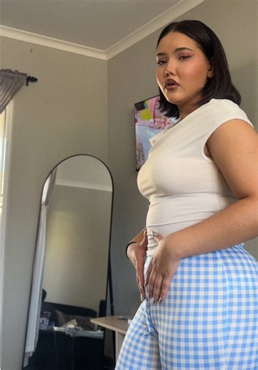 Tips for bloating guys ? #fyp #queenlaila