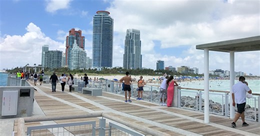 Trump declares federal holidays on December 24 and 26 in the United States