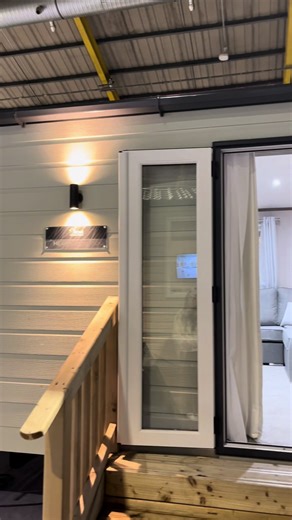 Sneak peak of our brand new 2026 Love Heartwood centre lounge model! On display this weekend at the RDS🥳 Amazing build quality with PVC cladding and 100mm walls! Last day of The World Holiday Show tomorrow, busy few days so far! Come see us tomorrow 🎉