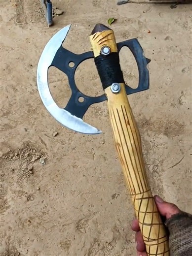 Making a Fantasy Axe From rusty Sprocket