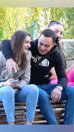 his girlfriend confused🔥crazy girl prank #prank #comedy #laugh