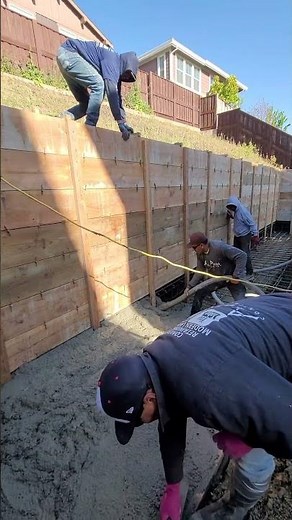 Retaining Wall Failure from Improper Consolidation – Structural Footing Voids