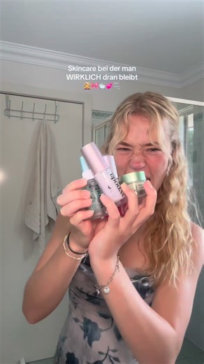 Isa on Instagram: "Anzeige | Das Starter Kit von @yepoda.de ist perfekt zum reisen oder zum ausprobieren!! Und kostet nur 39€💆🏼‍♀️🎀🛁💞🫧"