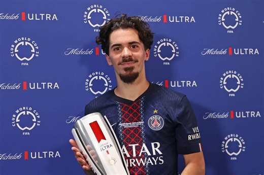 What is the Superior Player Award at the Club World Cup, and who picks its winners?