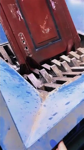 Smash the metal security door #shorts #crush #crusher