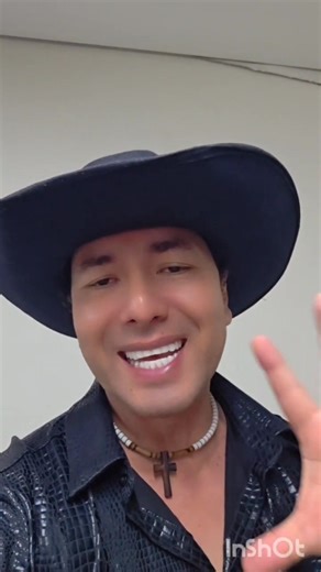 🎶🎉 La música y los conciertos marcarán el ritmo de la Expo Amigos El Roble 2025 🎉🎶 La Expo Amigos El Roble 2025 continúa generando expectativa, y uno de los principales atractivos para el disfrute de todos los visitantes será, sin duda, la música en vivo y los conciertos, que formarán parte esencial del entretenimiento durante las fiestas. Como parte del arranque oficial de la agenda musical, el primer gran concierto se realizará el viernes 5 de diciembre, a partir de las 9:00 de la noche, e