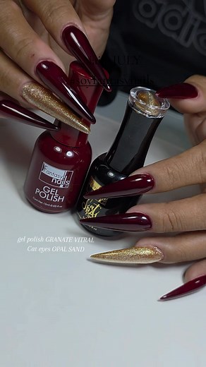 Gel polish GRANATE VITRAL Cat Eyes opal tono SAND ✨ Fantasy Nails 🩷 #fblifestyle #reelsvideoシ #reelsviralシ #reelschallenge #somosfantasynails @fansdestacados | Nails JULY