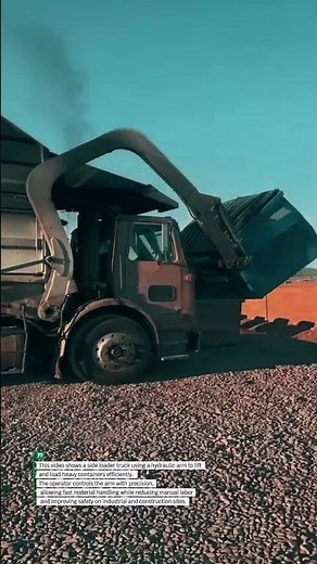 Side Loader Truck Using Hydraulic Arm to Lift Heavy Containers