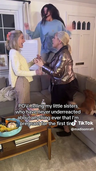 Pregnancy Announcement to Sisters