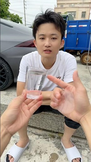 Water floating magic水杯悬浮术#magic #魔术教学