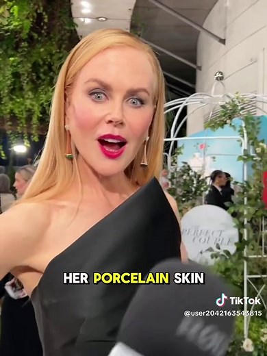 Famous 90s Hollywood Actresses: Aging Gracefully vs Badly