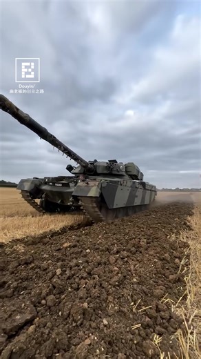 129K views · 1.9K reactions | When A Tank Decides To Replace A Tractor!! #tractor #tank #farming | Fossbytes | Facebook