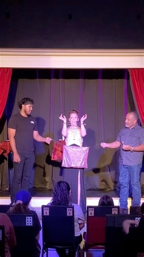 If you’re dealing with an escape artist, make sure you hold the key! #magician #escape #key #magicshow | Joan Dukore