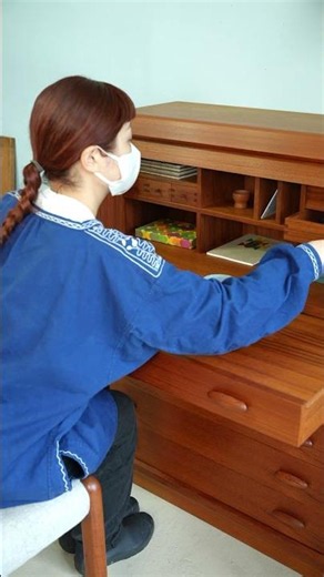 蛇腹扉の動きに心惹かれる、機能美あふれるビューロー♪Danish Vintage Dyrlund Writing Bureau/デンマークヴィンテージ デューロン ライティングビューロー