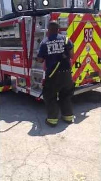 Chicago Fire Department: BRAND NEW Tower Ladder 39 Walkaround