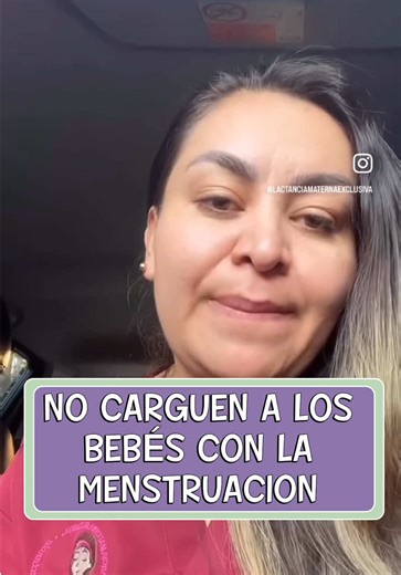 NO CARGUES AL BEBÉ SI ESTÁS CON LA MENSTRUACIÓN QUE LE PEGAS PUJO🙃 Respira… es un mito. La menstruación NO cambia tu energía. NO “le pasa algo” al bebé. NO le provoca pujo. NO le causa gases. La fisiología no funciona así. El pujo en los bebés es parte de la inmadurez de su sistema digestivo, especialmente en los primeros meses. Se llama disquecia del lactante y es completamente normal. Las hormonas de la menstruación no se transmiten por cargar, tocar o abrazar a un bebé. Lo que sí se transmit