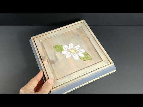 Vintage Flip Top Cover Floral Wood Jewelry Box with Mirror, 3 Compartments and Lined Blue Velvet