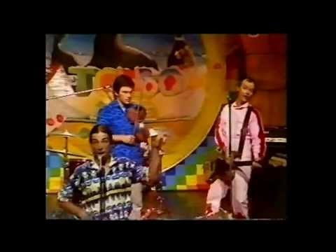 Countdown (Australia)- John Farnham Introduces Captain Matchbox Whoopee Band- March 1, 1975