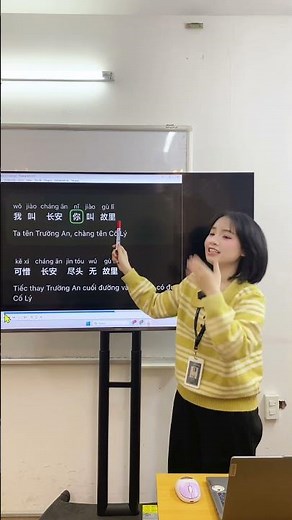 Let's learn to sing "My name is Truong An, his name is Co Ly" together in our HSK1 class!!!