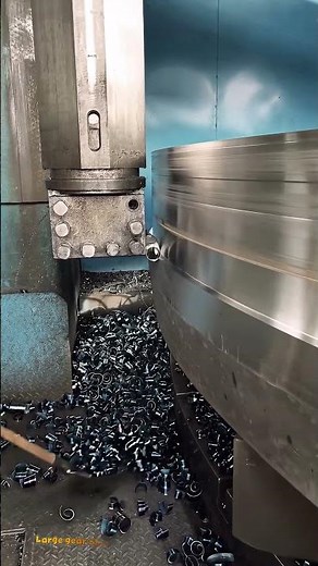 Vertical Boring Mill Turning Large Gear Blank Outer Diameter